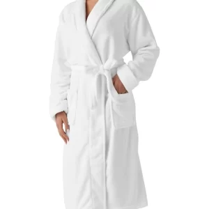 Woman wearing white plush bathrobe with pockets.